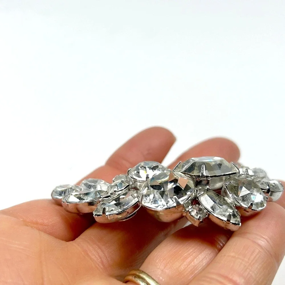 Kramer Rhinestone Statement Brooch Pin Silver Tone Clear Vintage‎ Old Hollywood